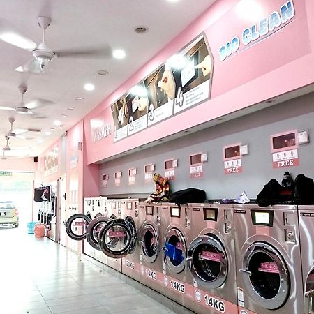Azfa Duplex Suite At De Centrum Putrajaya Bangi Free Wifi Kajang Eksteriør bilde