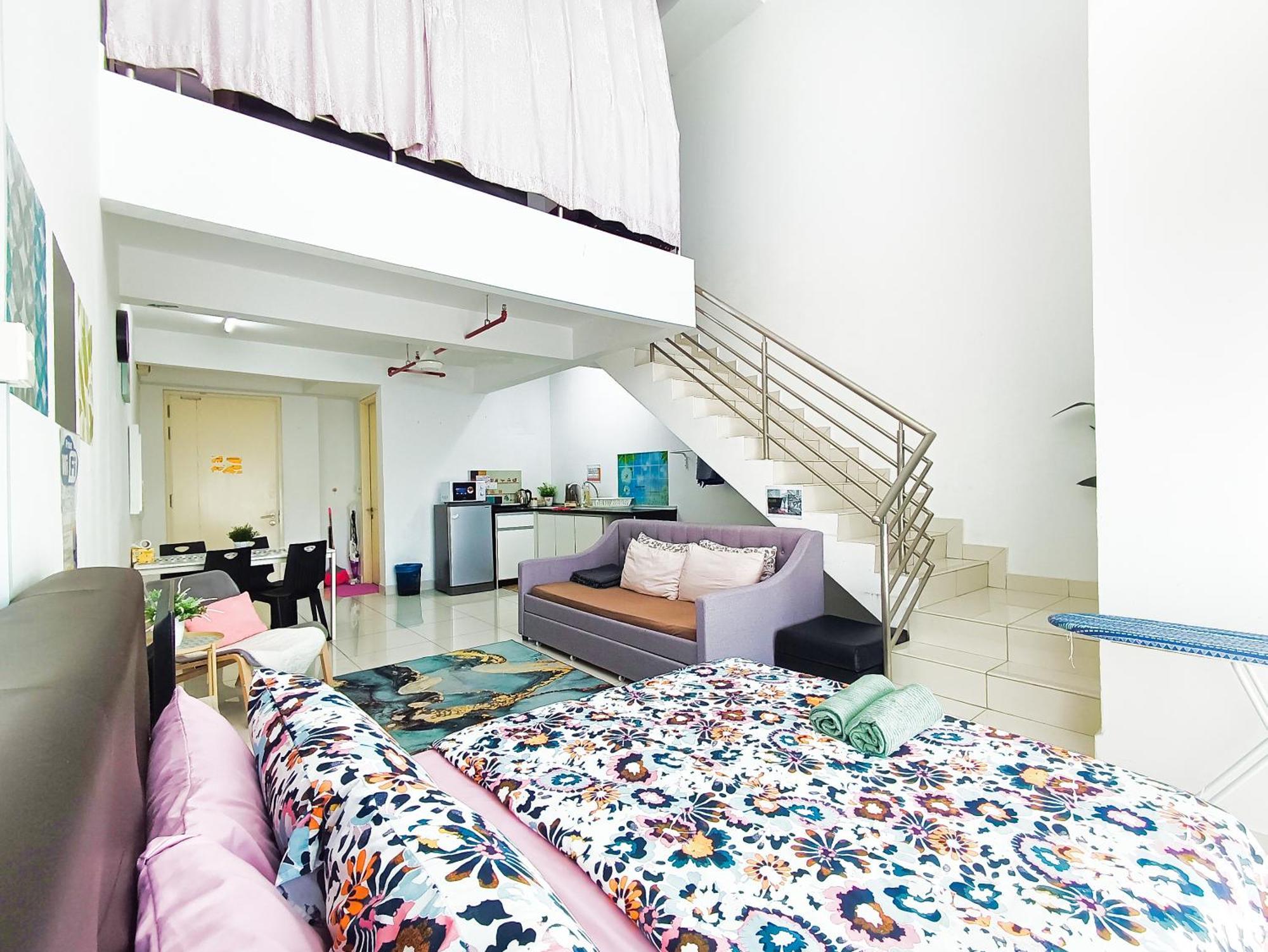 Azfa Duplex Suite At De Centrum Putrajaya Bangi Free Wifi Kajang Eksteriør bilde