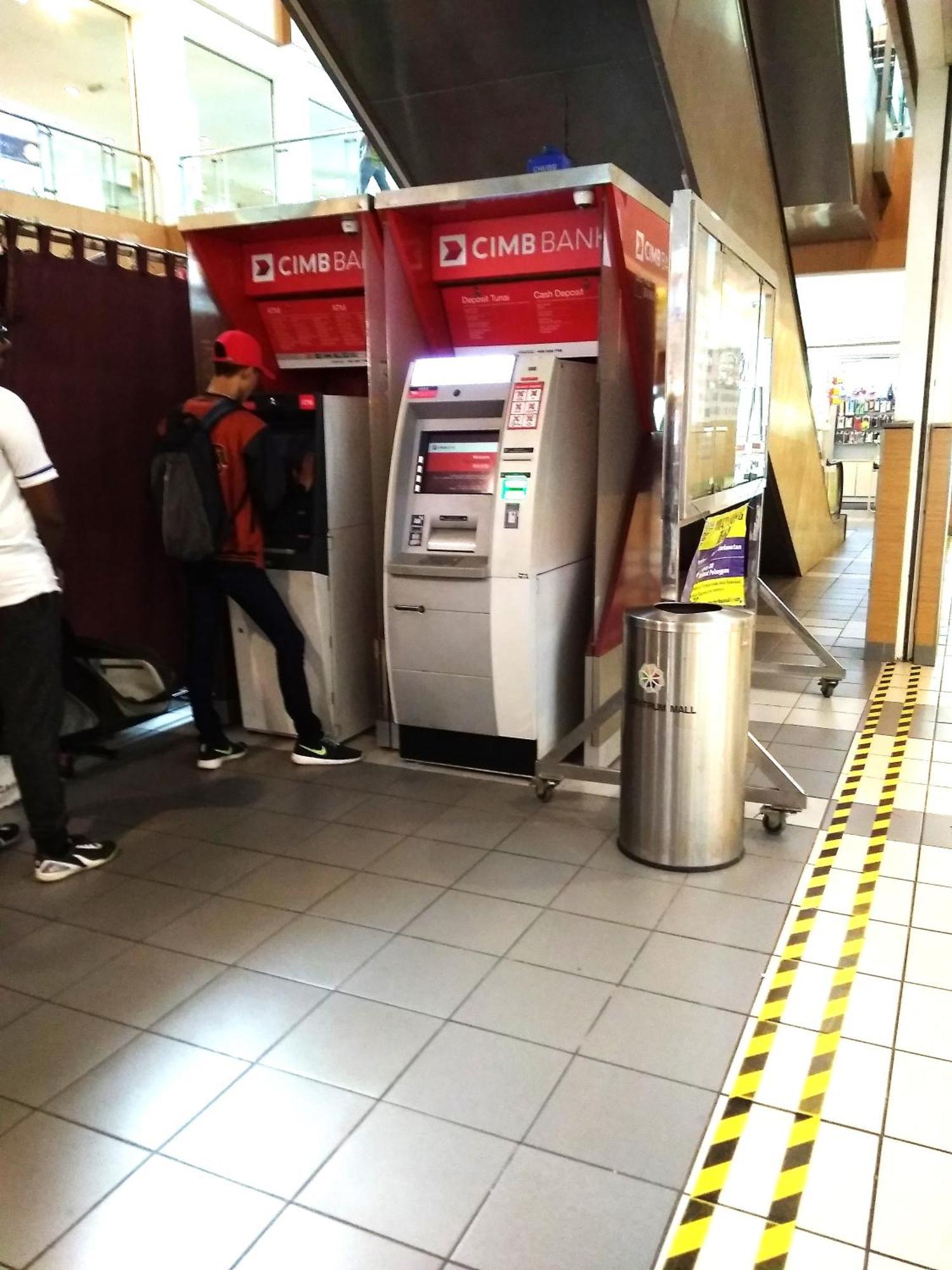 Azfa Duplex Suite At De Centrum Putrajaya Bangi Free Wifi Kajang Eksteriør bilde