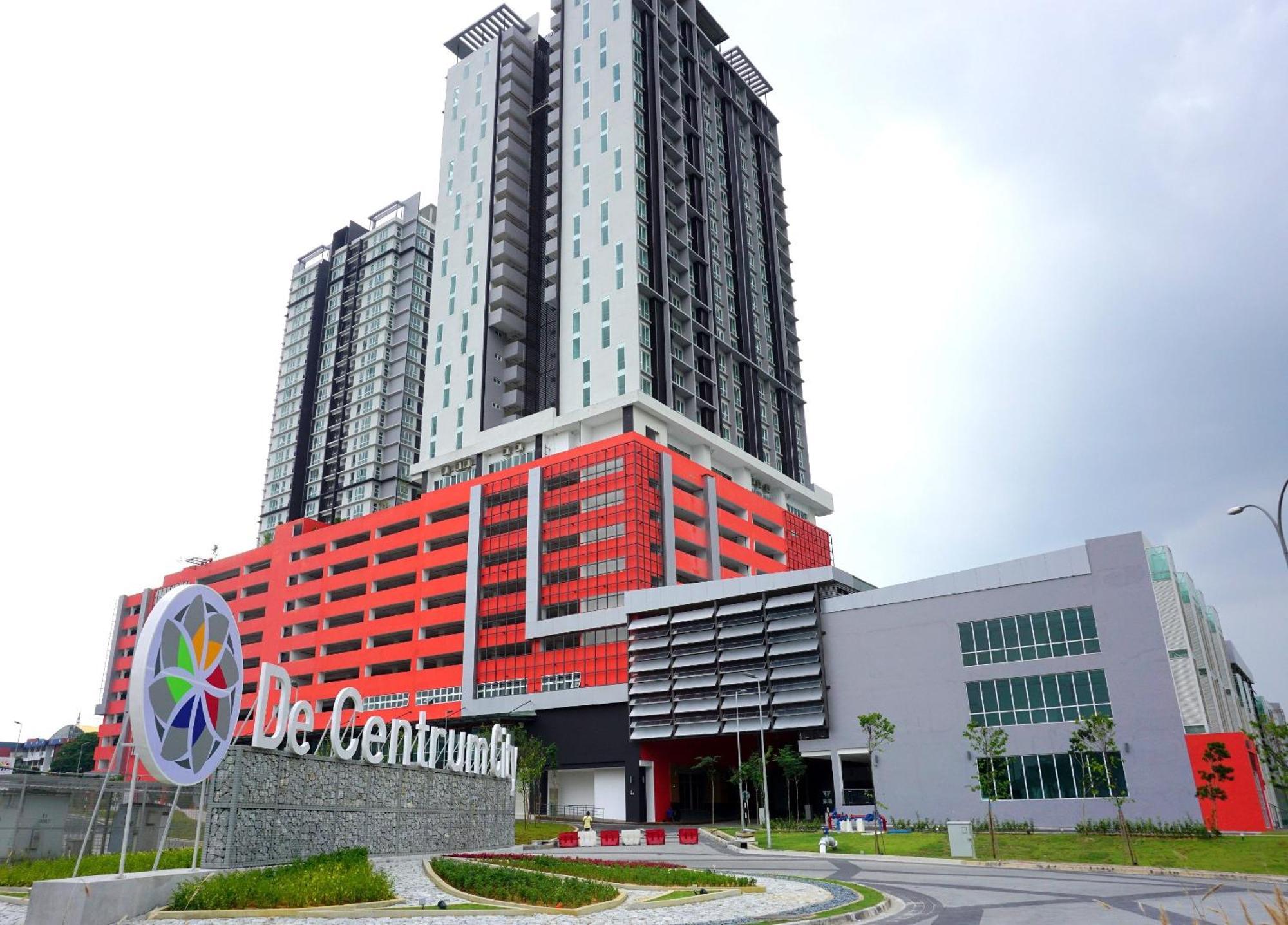 Azfa Duplex Suite At De Centrum Putrajaya Bangi Free Wifi Kajang Eksteriør bilde